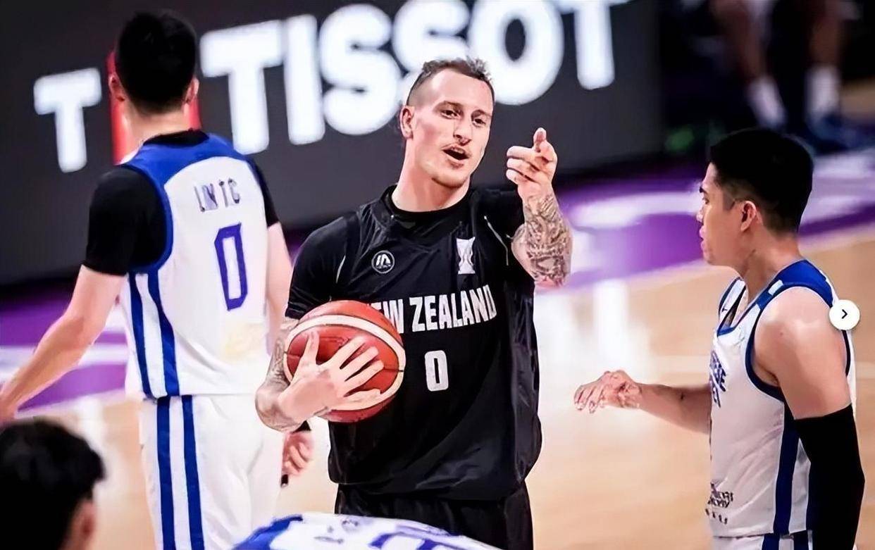 28quan-包含赛后亚冠传出新动向；德国国家队篮板制胜；高层表态——引发热议；训练强度显著提升的词条