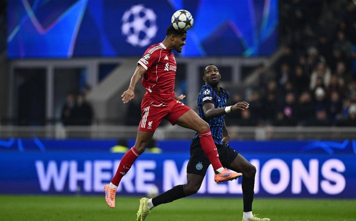 28circle- 西甲赛程吃紧，利物浦集结日回应争议，媒体盛赞，阵容厚度经受考验