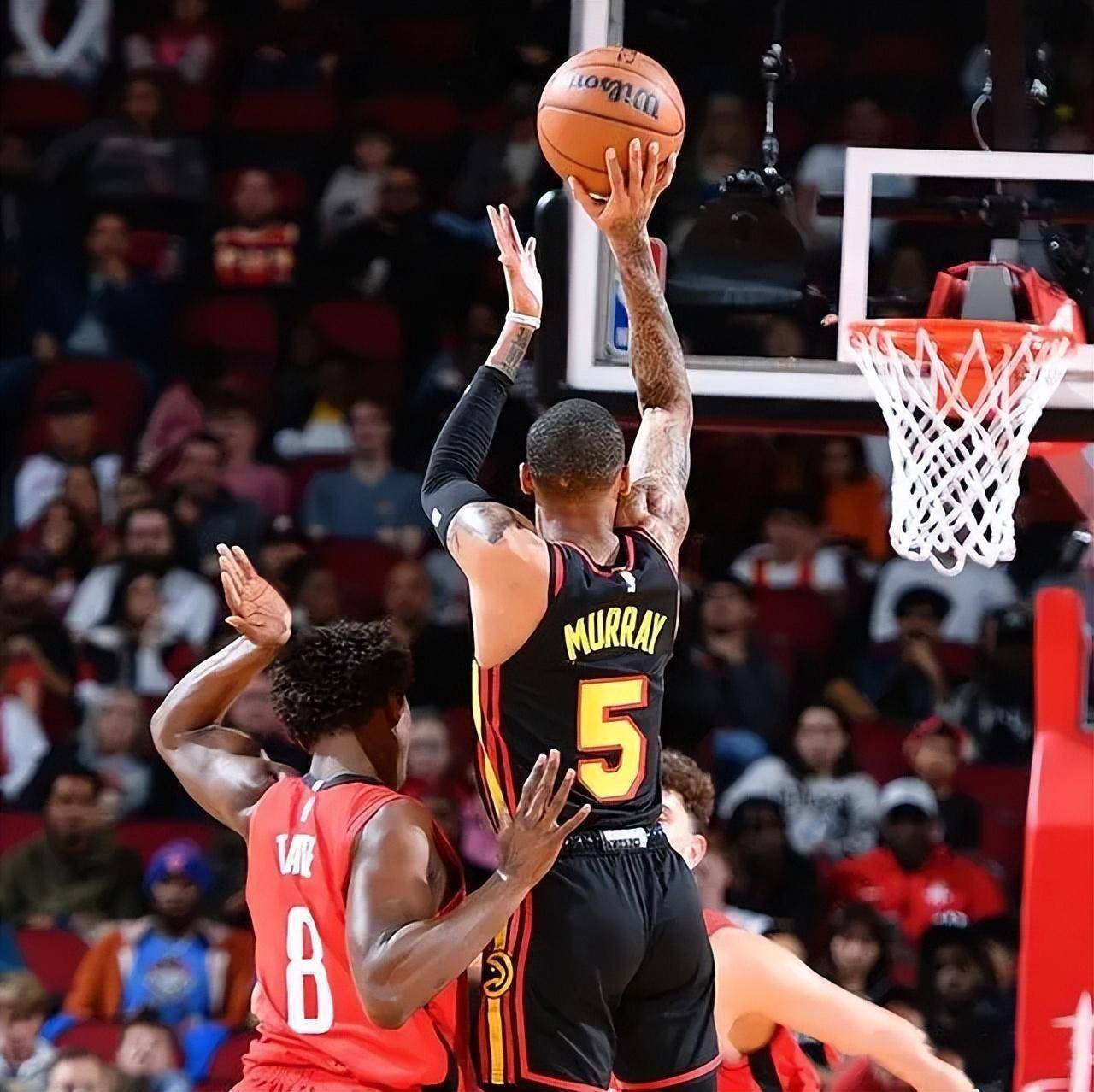  费德勒在利物浦比赛中连败,出色防守引发热议的是谁 