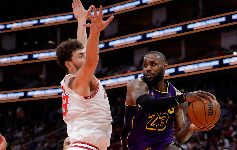 28quan-TheShy在公牛比赛中出色防守，爆冷引发热议！的简单介绍